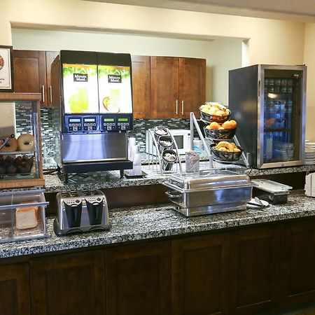 Days Inn By Wyndham Calgary Airport מראה חיצוני תמונה