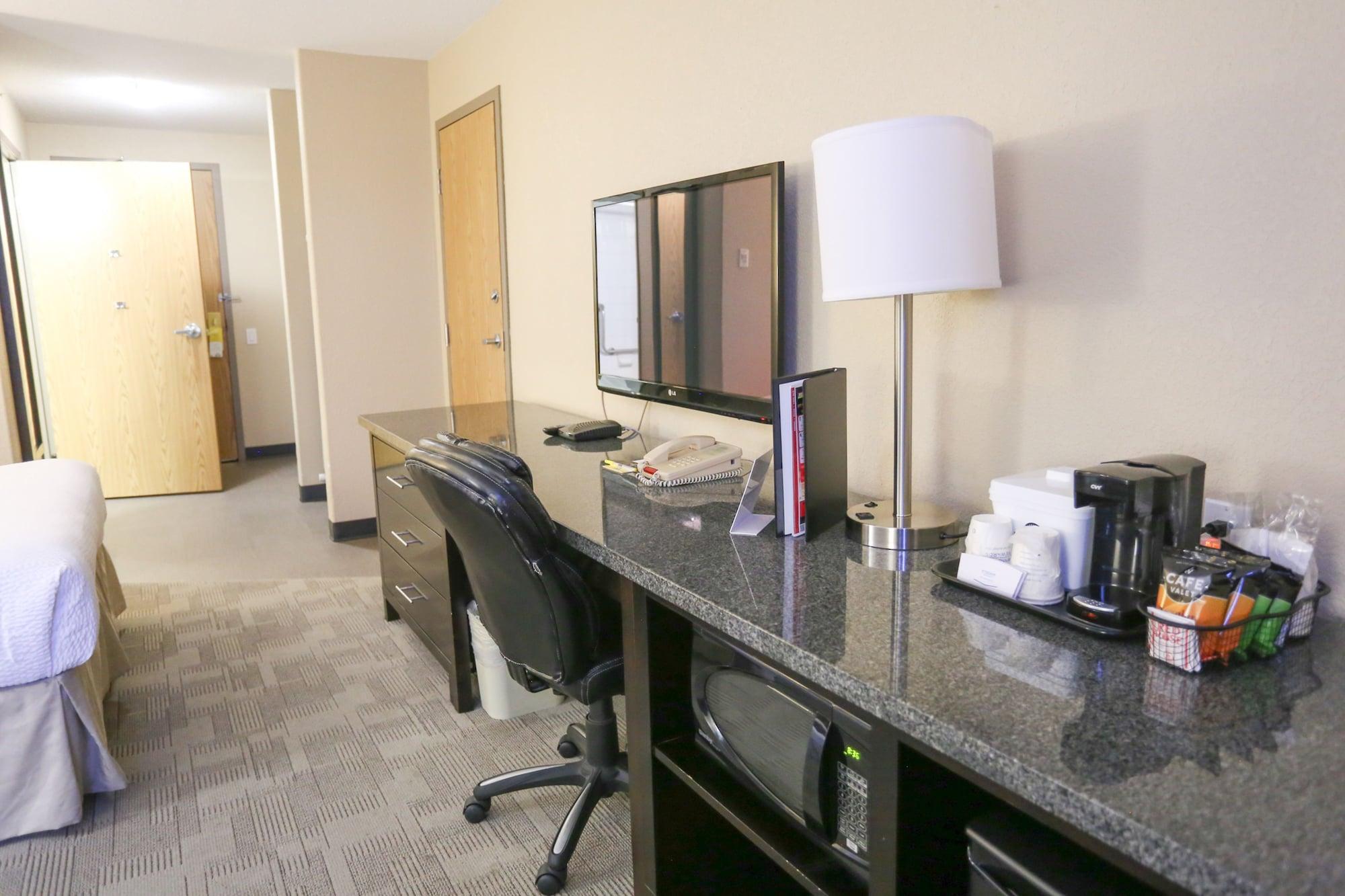 Days Inn By Wyndham Calgary Airport מראה חיצוני תמונה