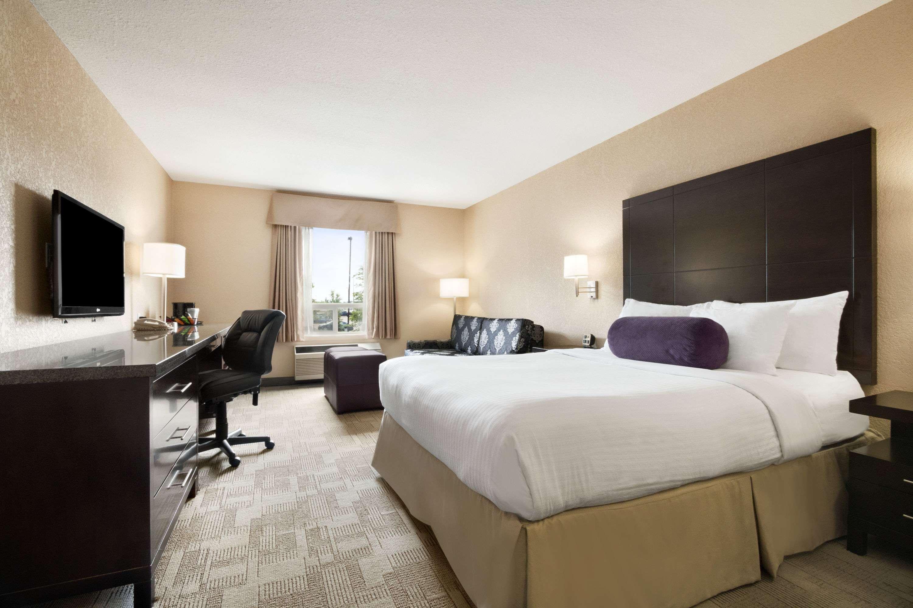 Days Inn By Wyndham Calgary Airport מראה חיצוני תמונה