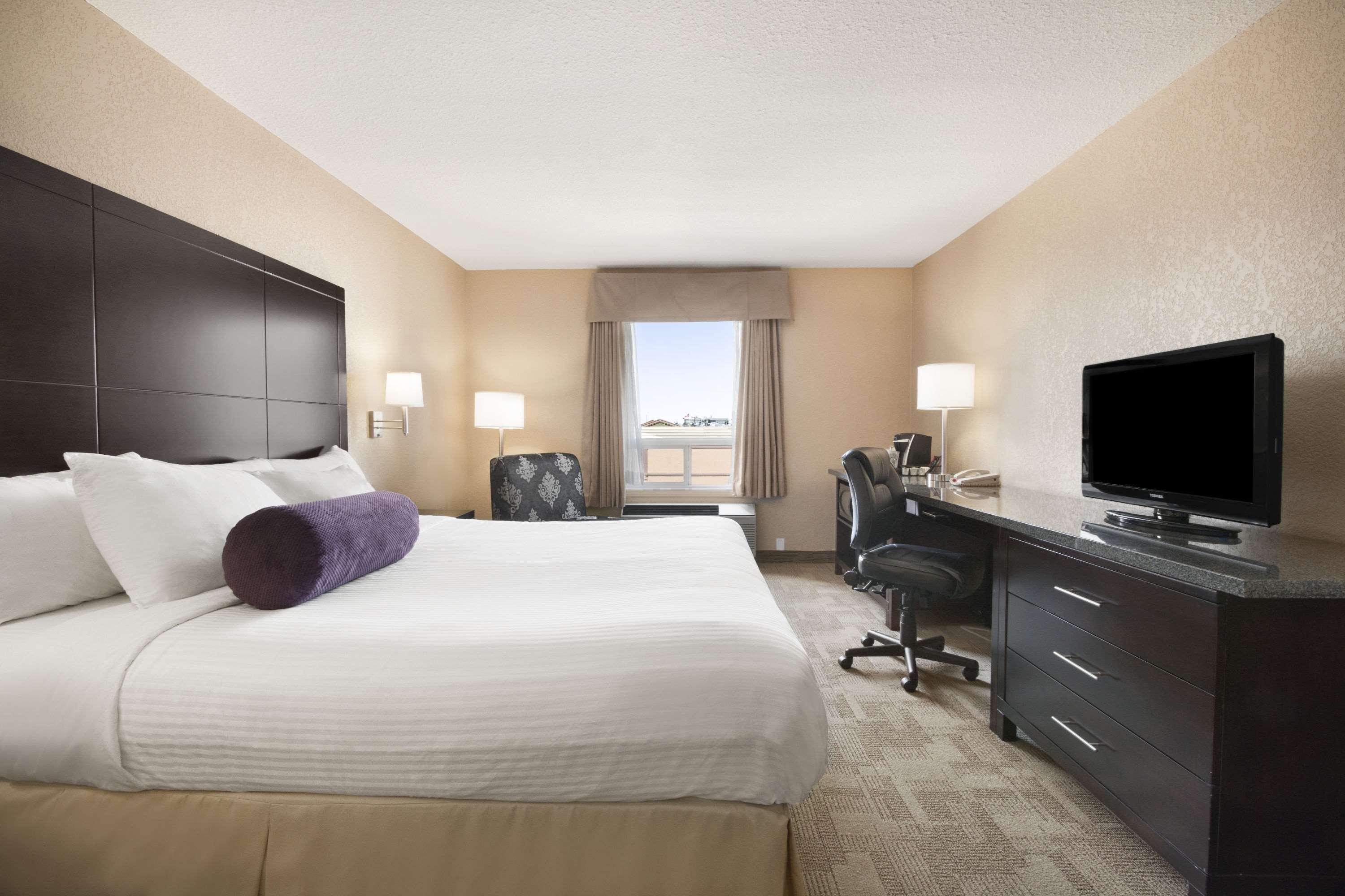 Days Inn By Wyndham Calgary Airport מראה חיצוני תמונה