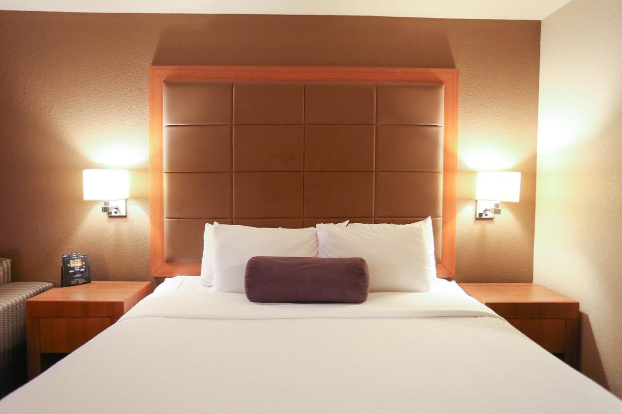 Days Inn By Wyndham Calgary Airport מראה חיצוני תמונה